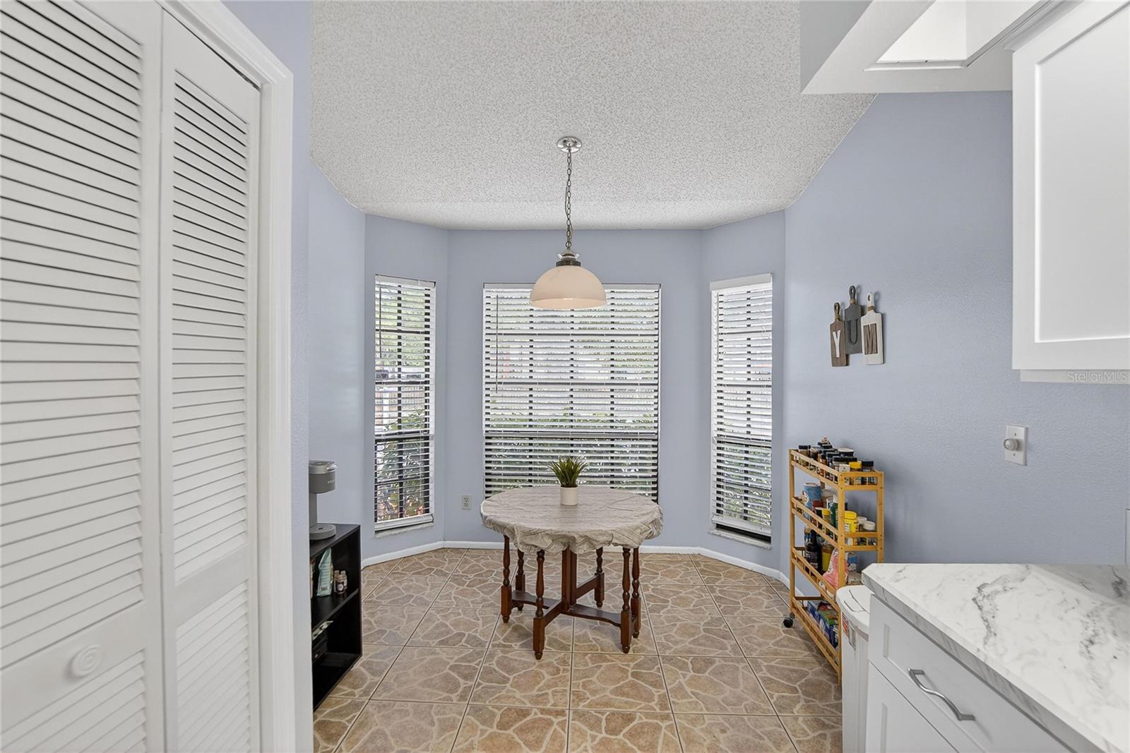 Image 11 of 73 For 11005 Kenbrook Drive