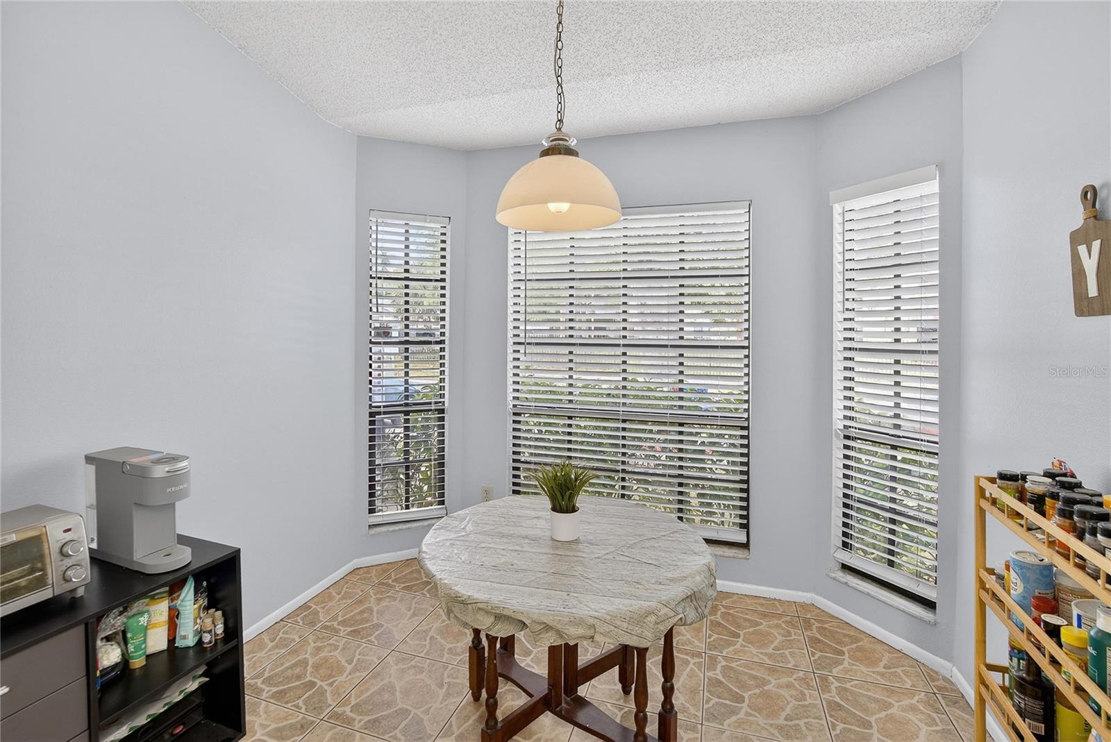 Image 12 of 73 For 11005 Kenbrook Drive