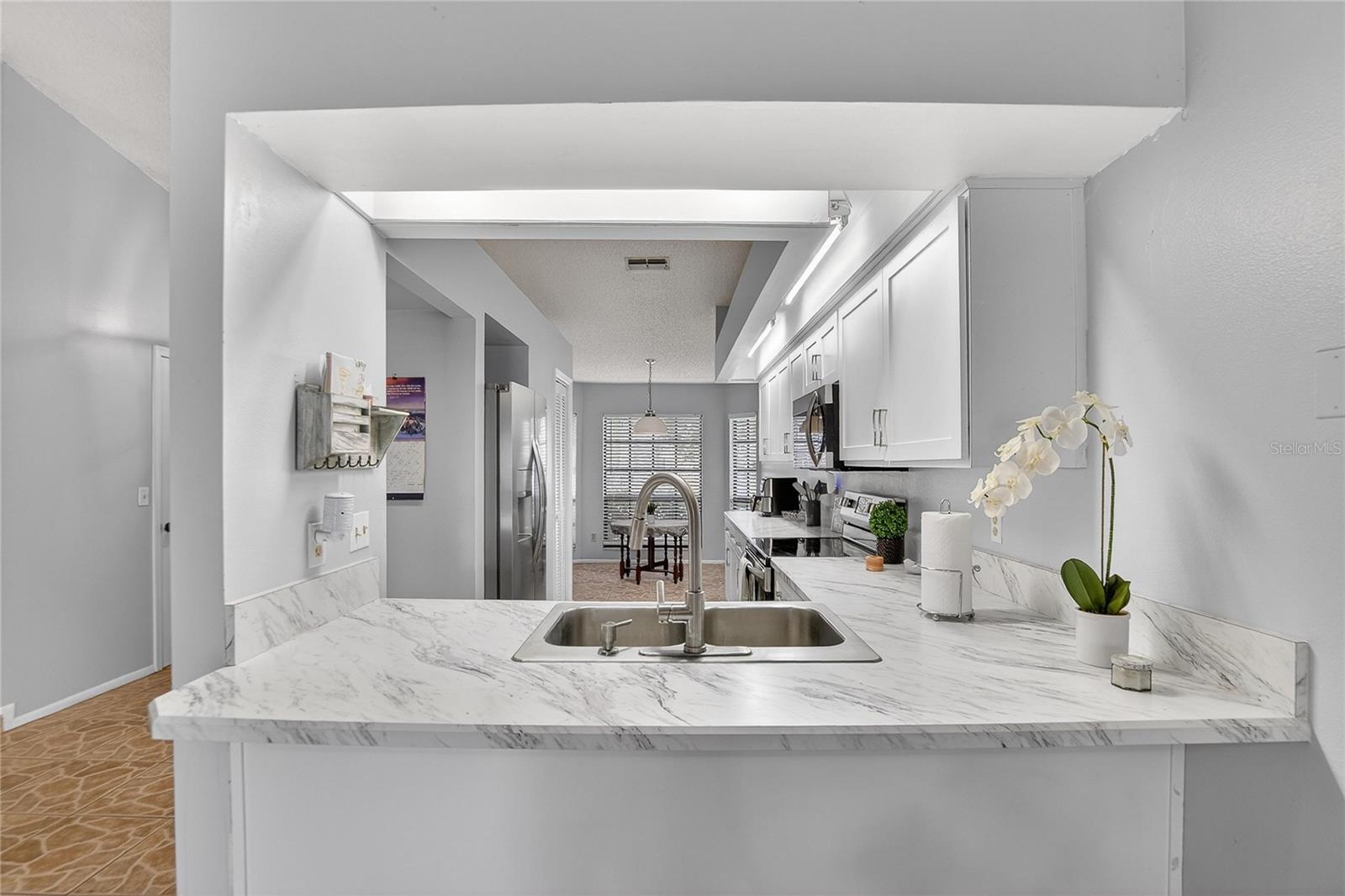 Image 16 of 73 For 11005 Kenbrook Drive