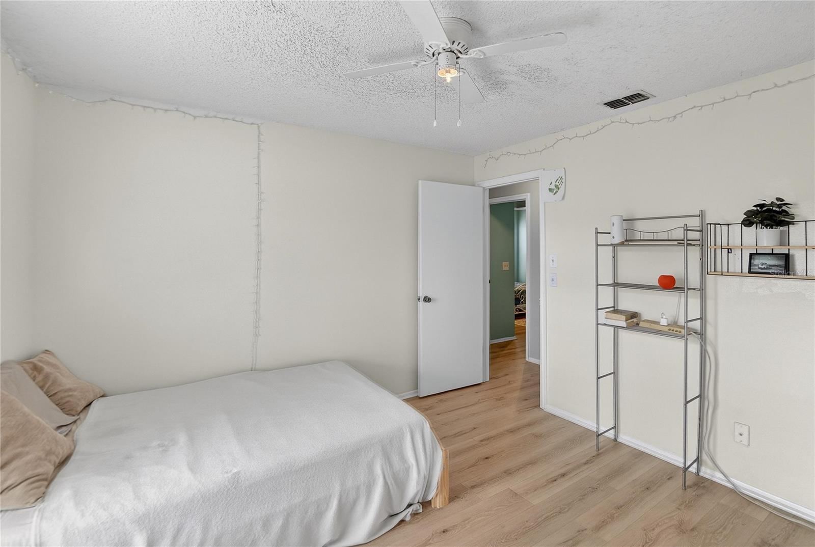 Image 24 of 73 For 11005 Kenbrook Drive