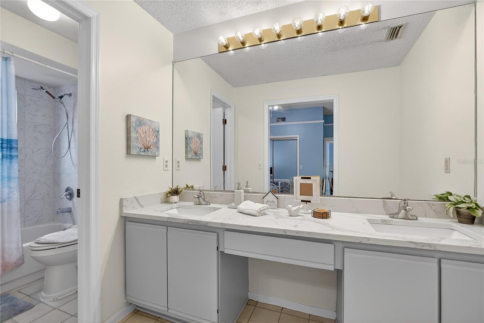 Image 31 of 73 For 11005 Kenbrook Drive