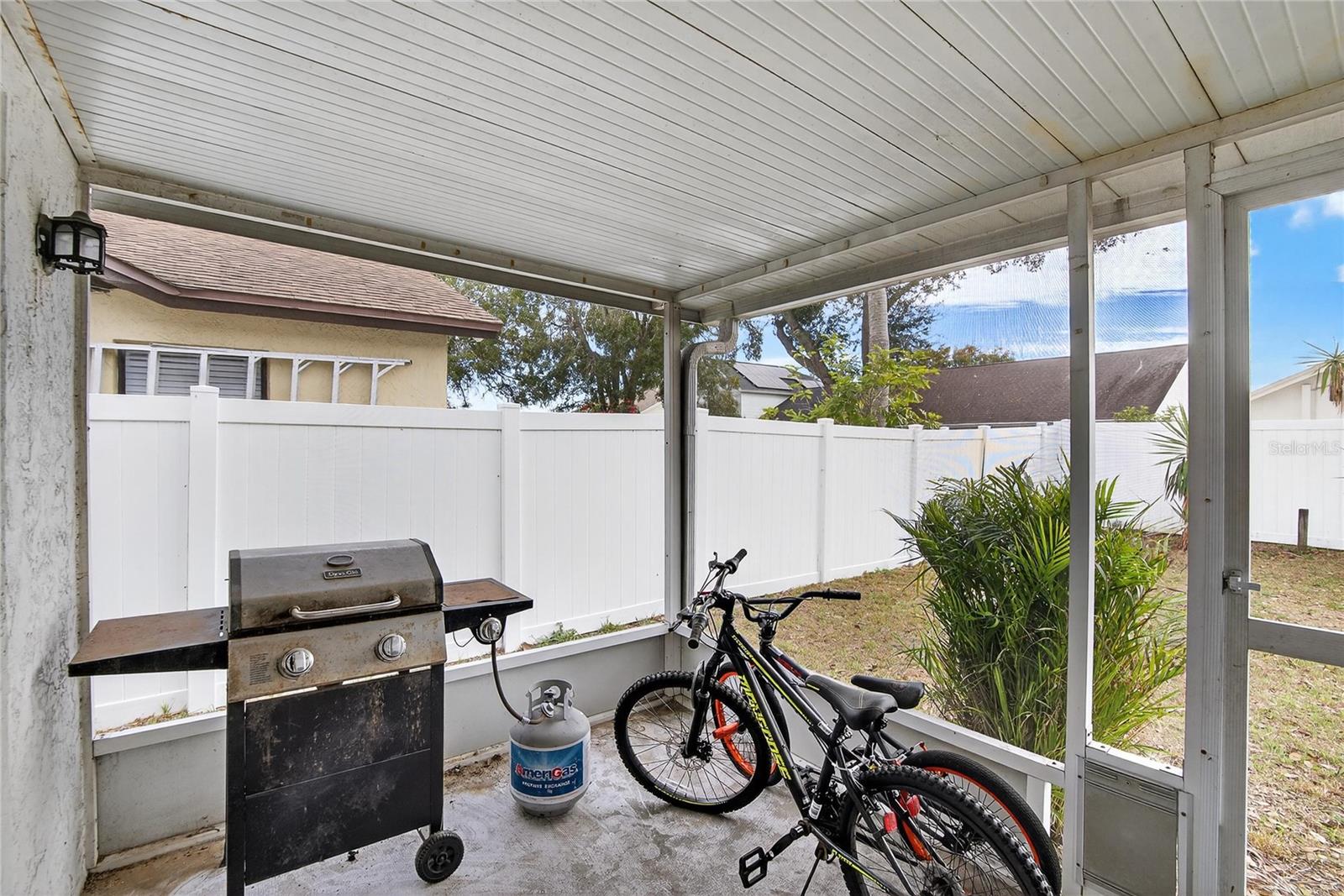 Image 37 of 73 For 11005 Kenbrook Drive