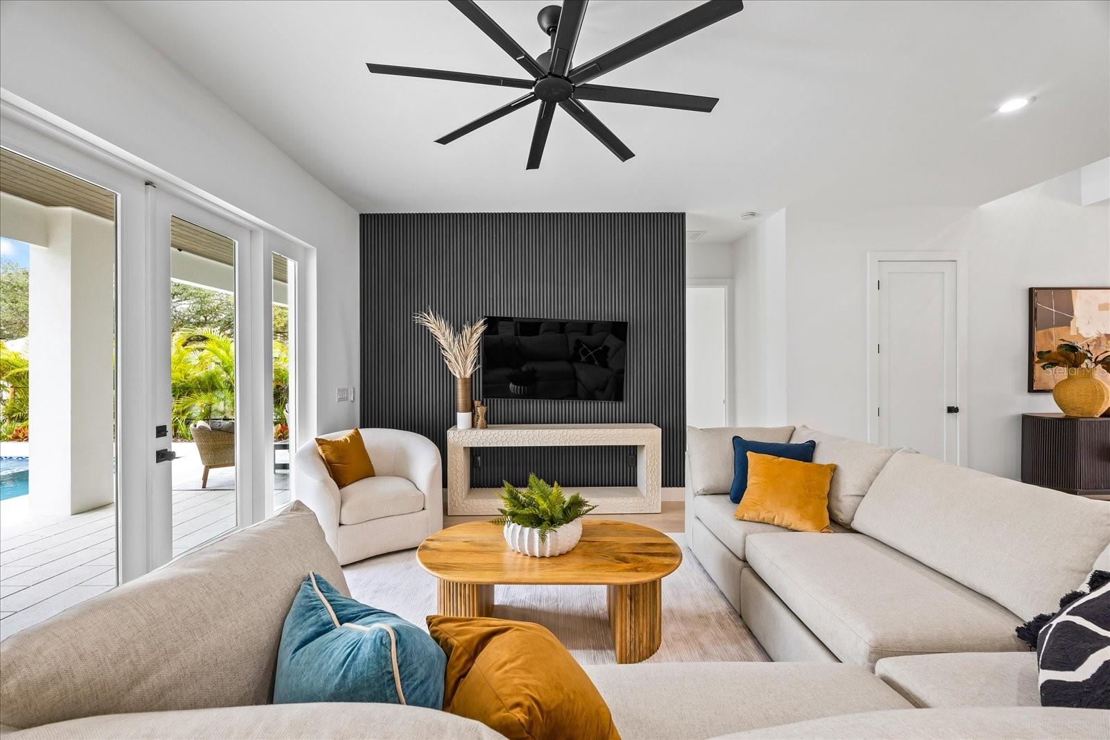Listing photo id 12 for 3601 Platt Street