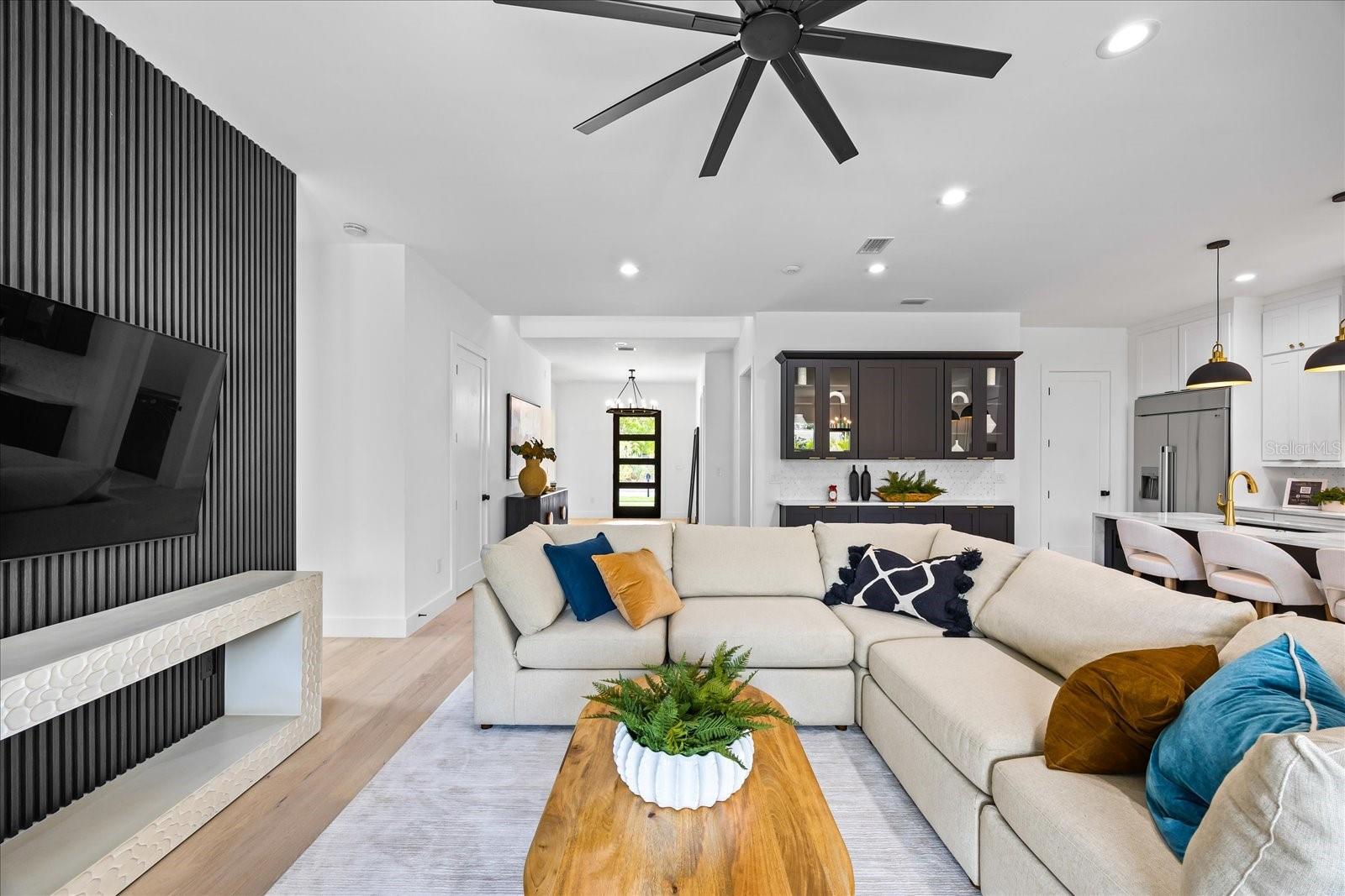 Listing photo id 14 for 3601 Platt Street