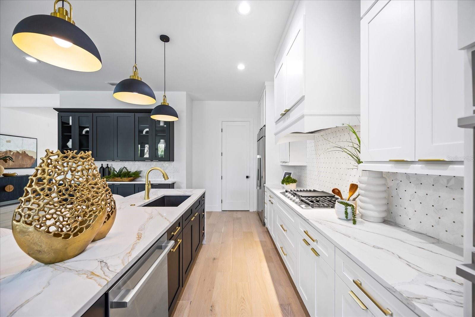 Listing photo id 22 for 3601 Platt Street