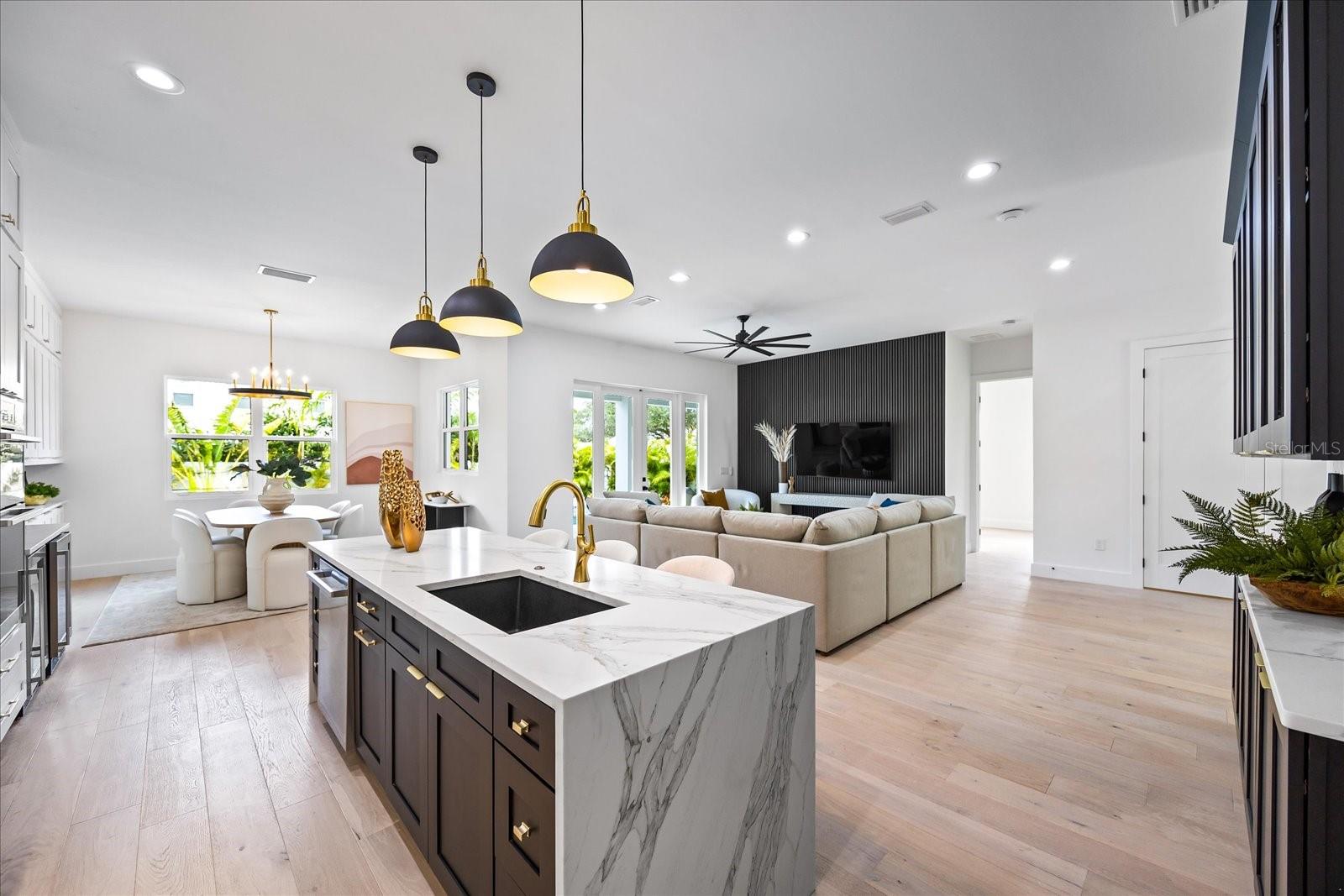 Listing photo id 23 for 3601 Platt Street