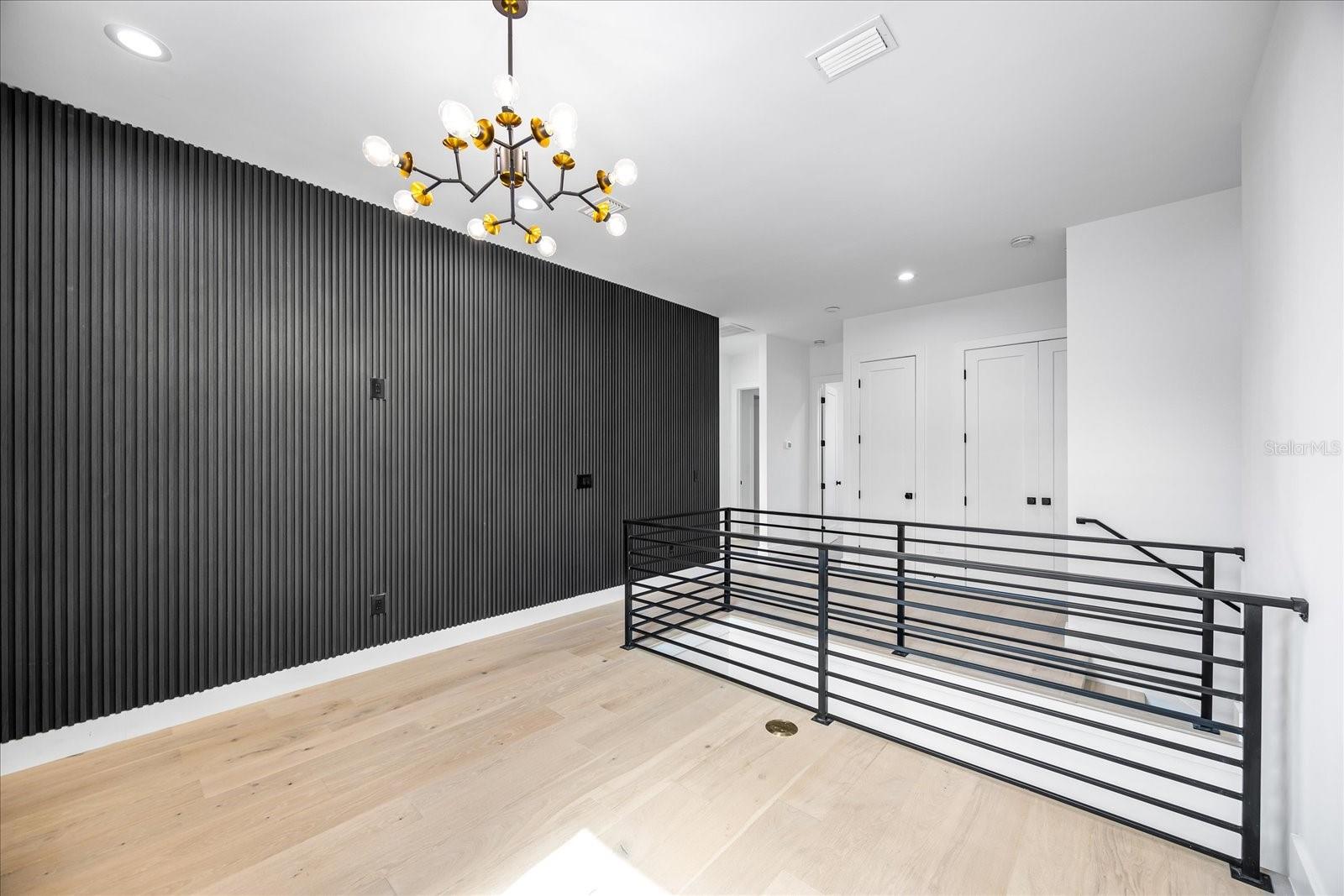 Listing photo id 34 for 3601 Platt Street