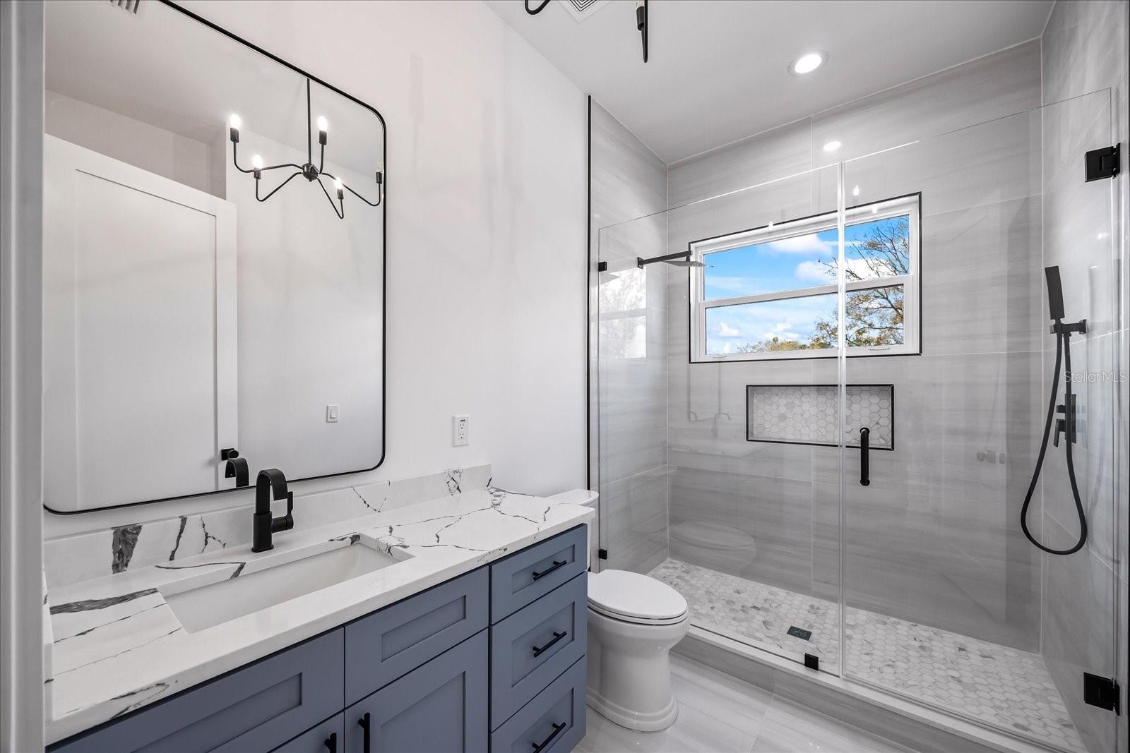Listing photo id 52 for 3601 Platt Street