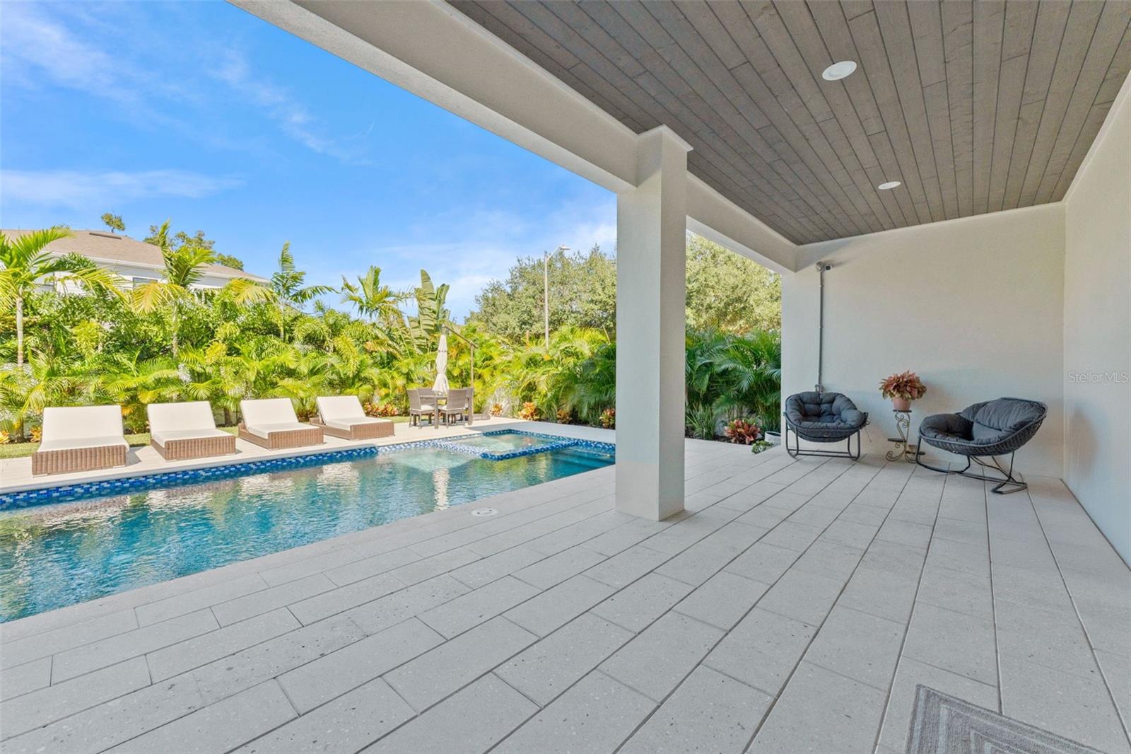 Listing photo id 55 for 3601 Platt Street