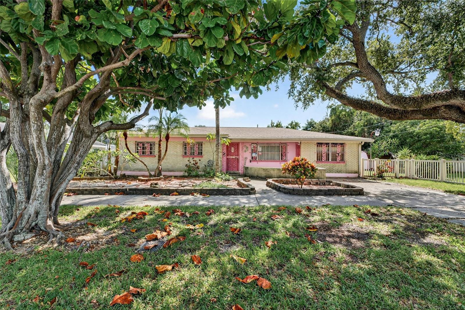 Details for 2421 Stuart St, TAMPA, FL 33605
