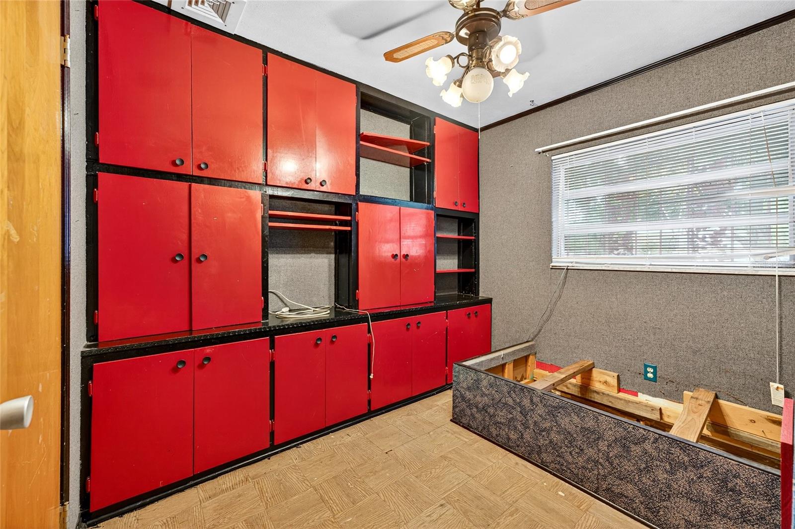 Image 30 of 63 For 2421 Stuart St
