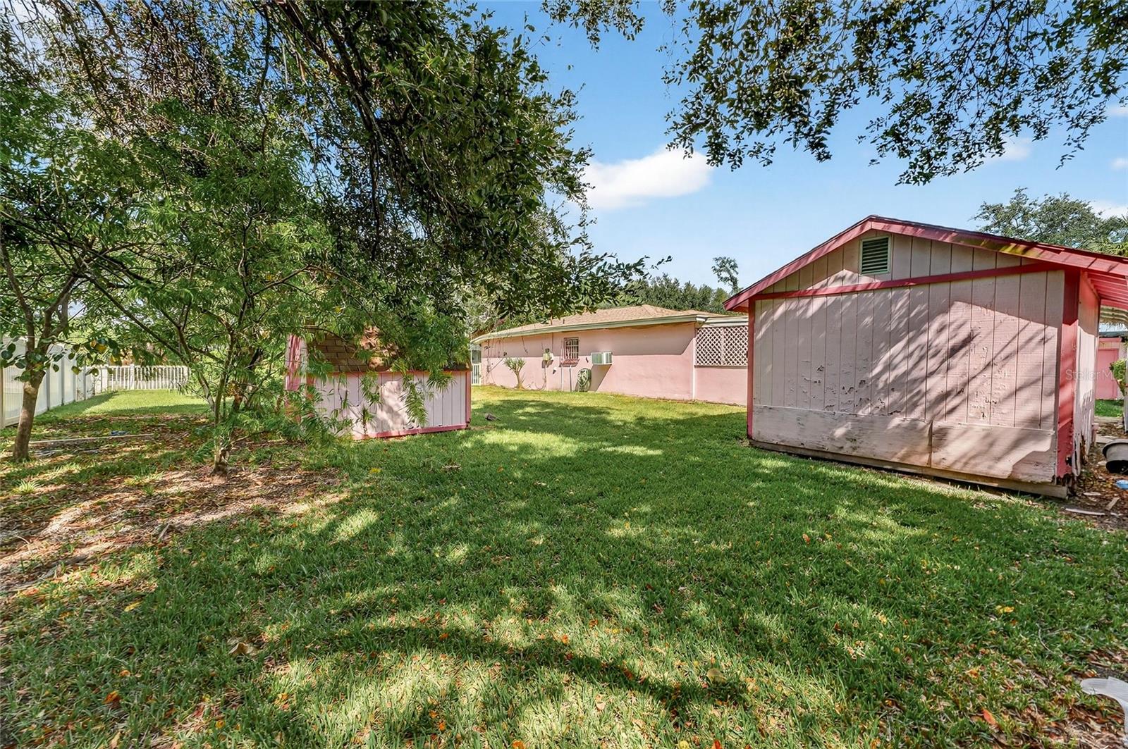 Image 39 of 63 For 2421 Stuart St
