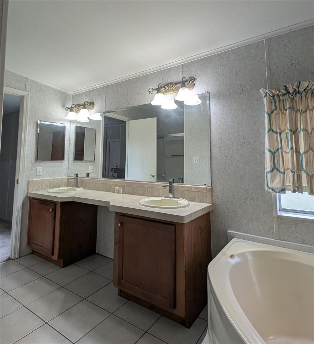 Image 14 of 16 For 4103 Glen Road