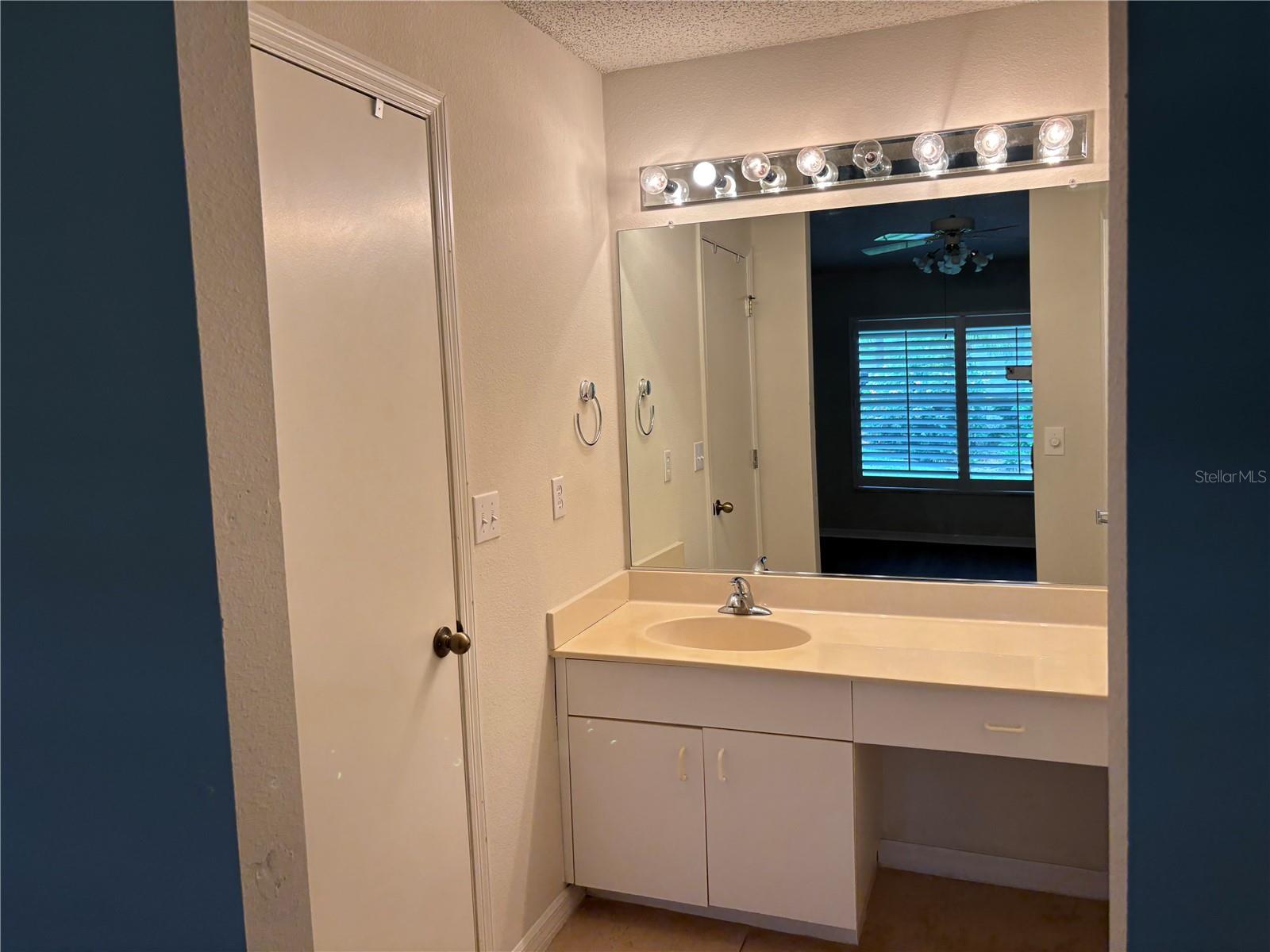 Image 14 of 17 For 1001 Otter Mill Way 1001