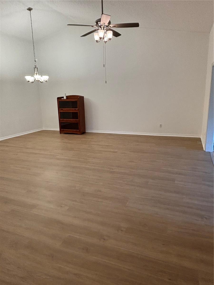 Image 5 of 17 For 1001 Otter Mill Way 1001