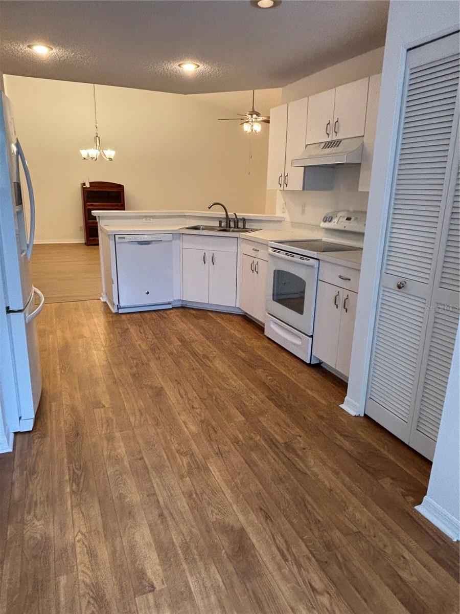 Image 7 of 17 For 1001 Otter Mill Way 1001