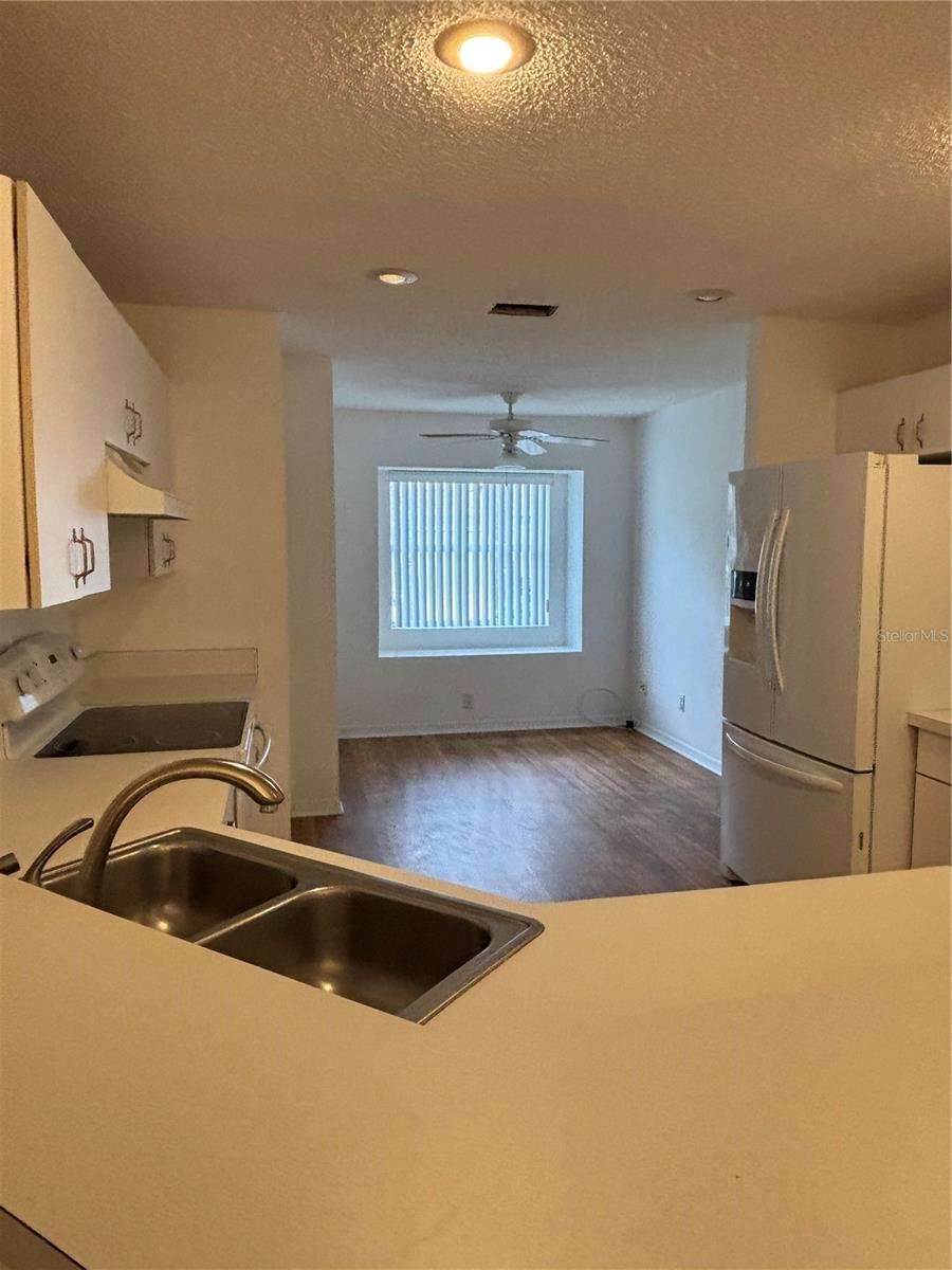 Image 8 of 17 For 1001 Otter Mill Way 1001