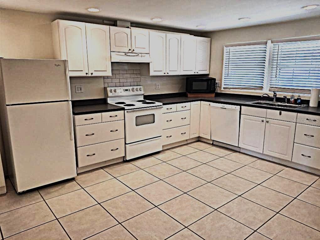 Image 6 of 23 For 2812 Dovewood Street