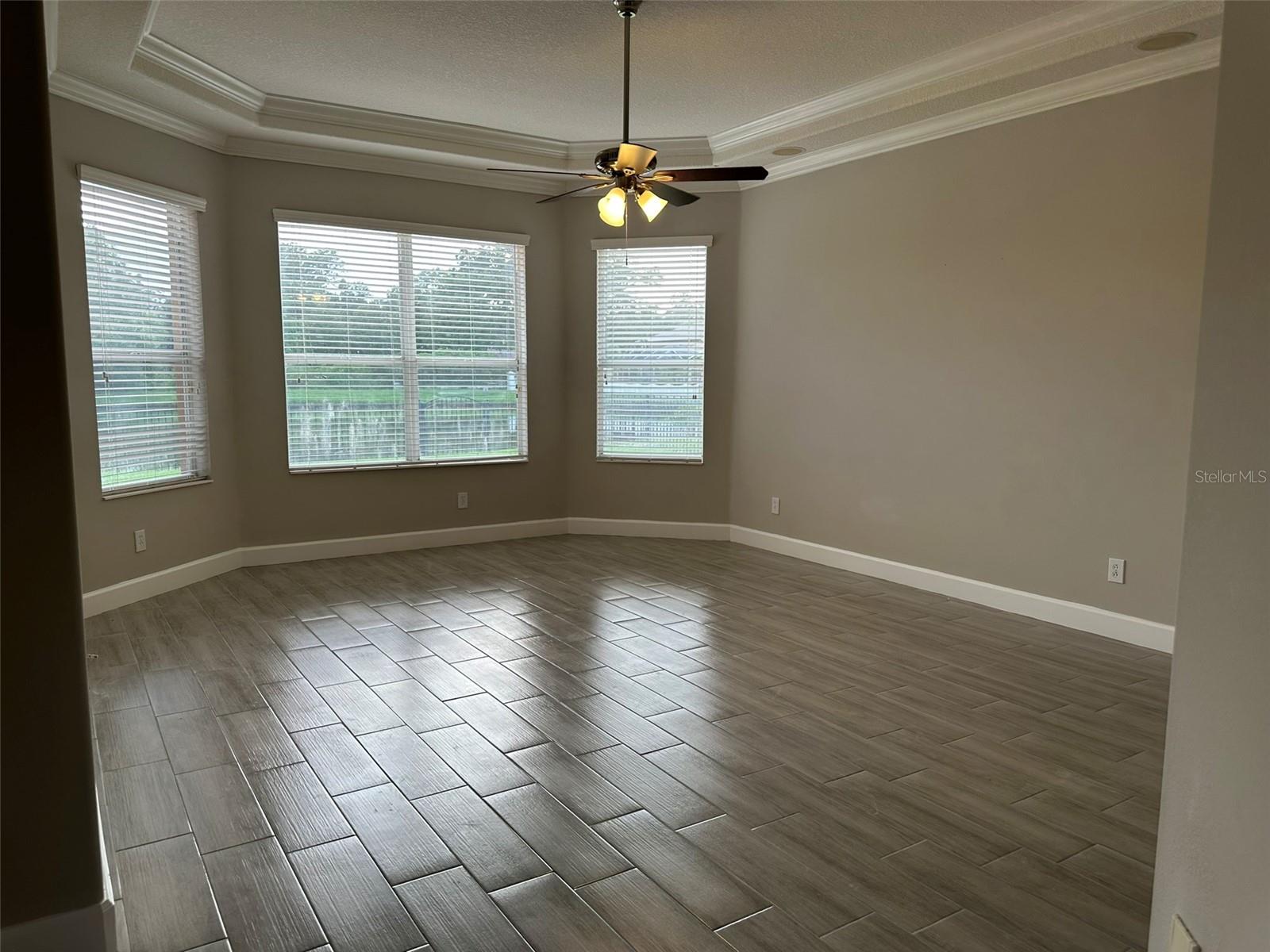 Image 11 of 27 For 1008 Arista Boulevard