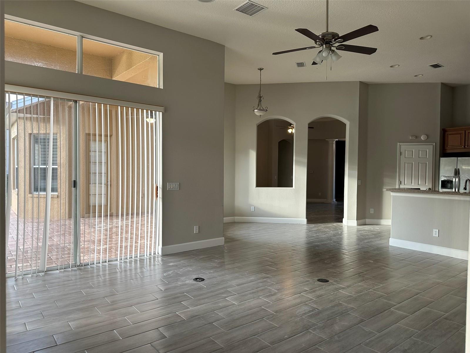 Image 20 of 27 For 1008 Arista Boulevard