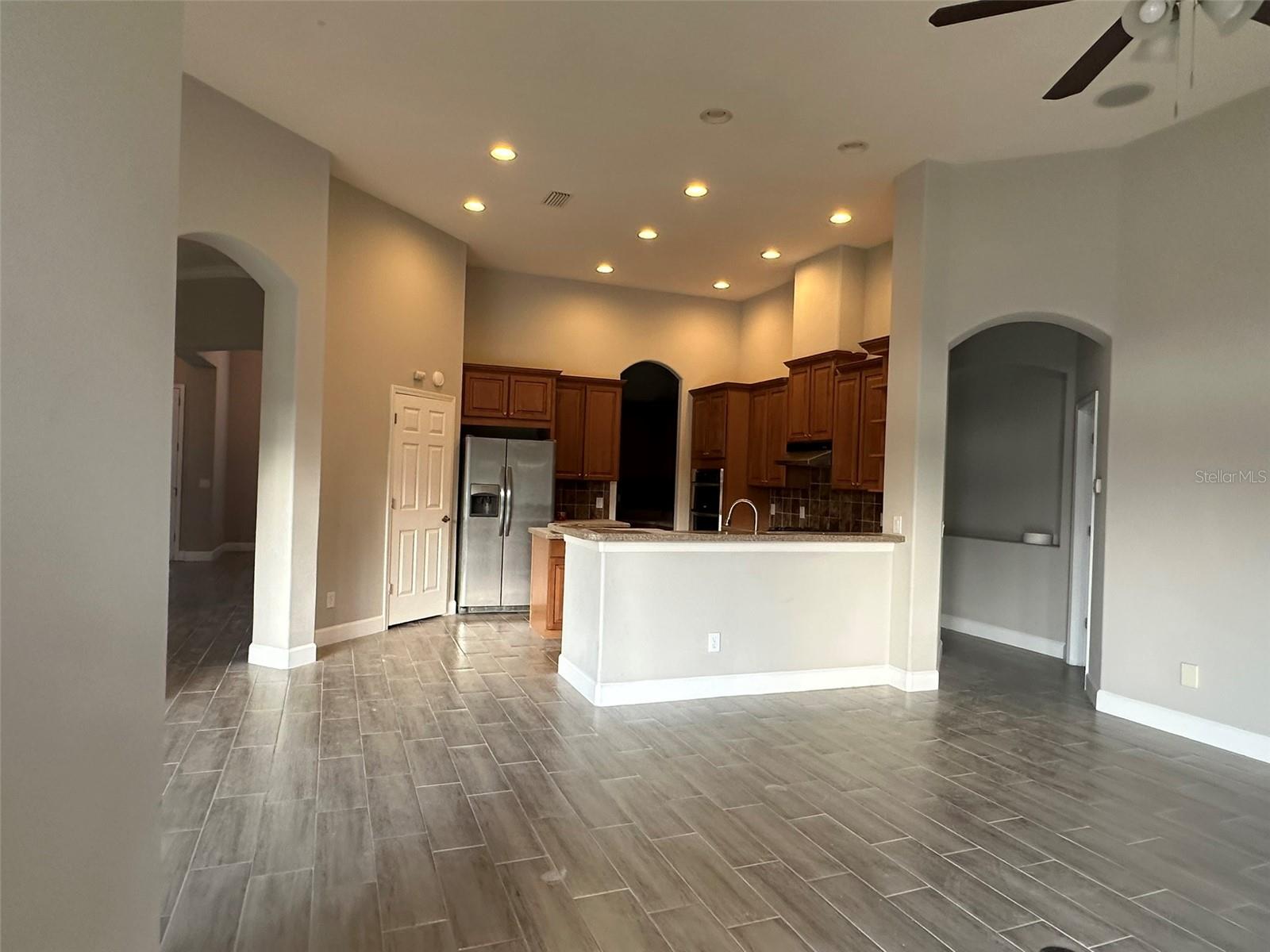 Image 22 of 27 For 1008 Arista Boulevard