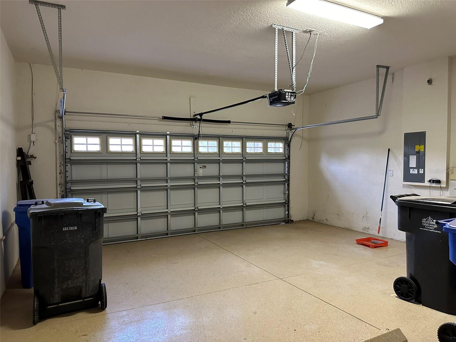 Image 23 of 27 For 1008 Arista Boulevard