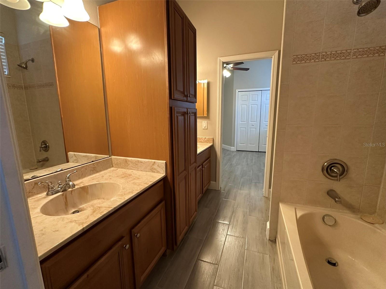 Image 27 of 27 For 1008 Arista Boulevard