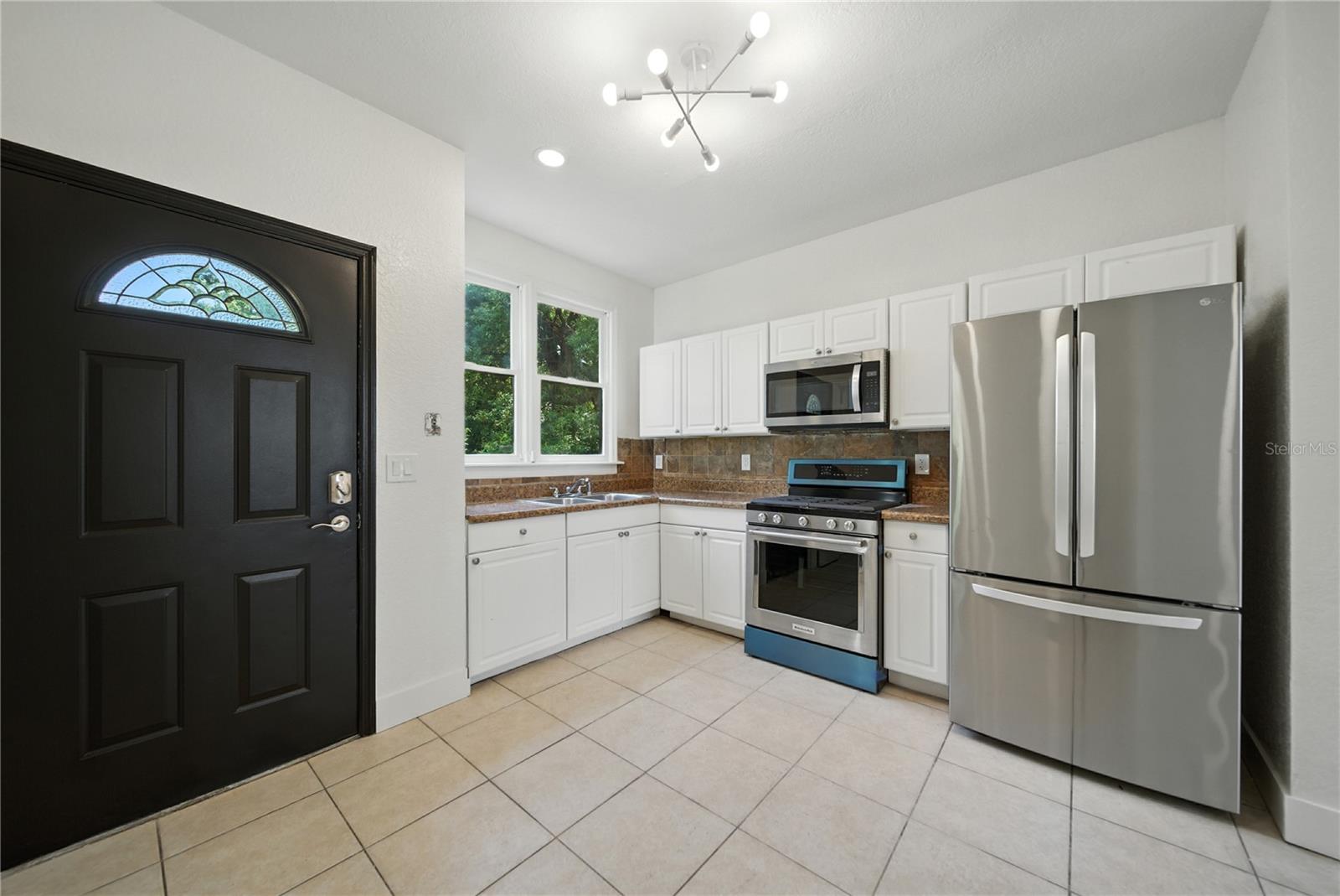 Image 13 of 40 For 501 Sparkman Avenue