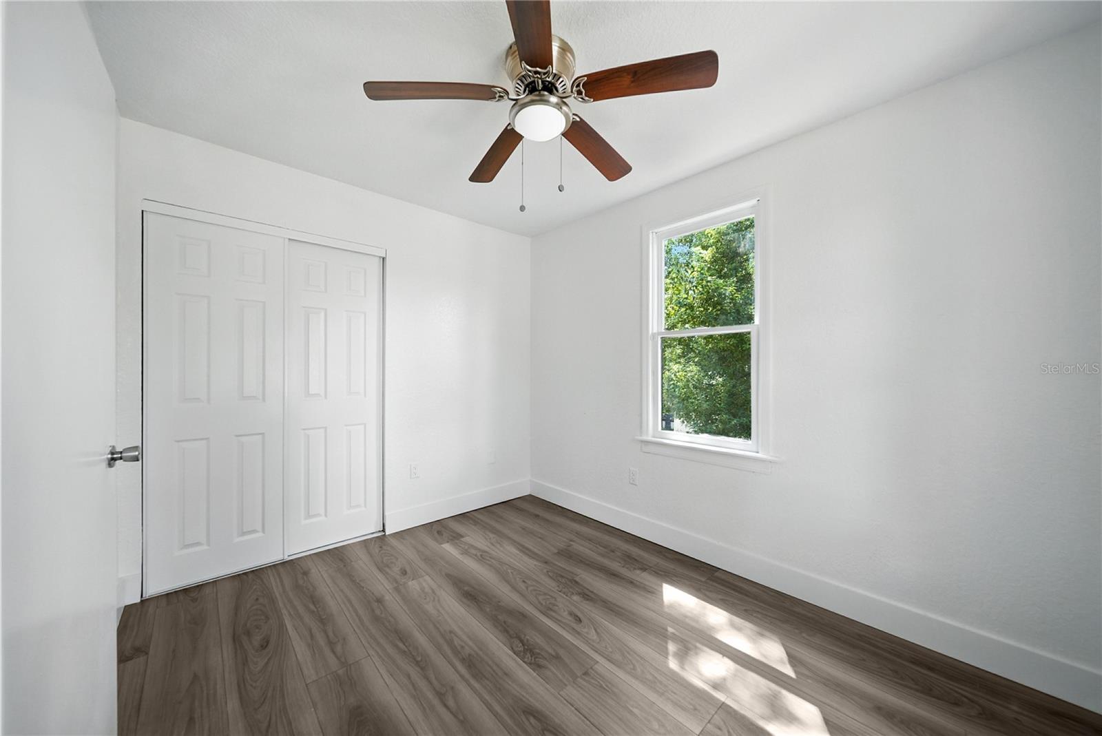 Image 26 of 40 For 501 Sparkman Avenue