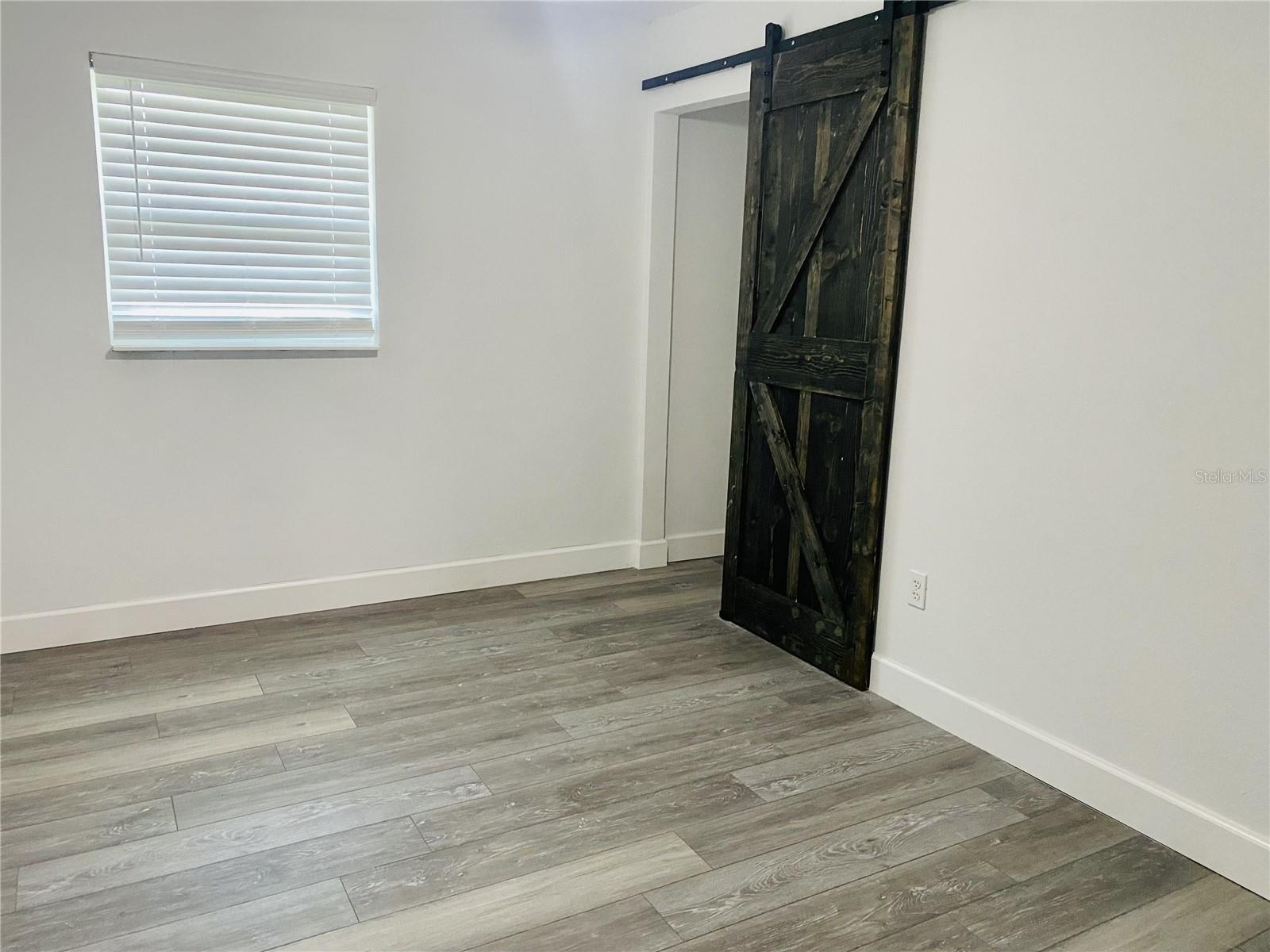 Image 10 of 13 For 608 Overhill Drive
