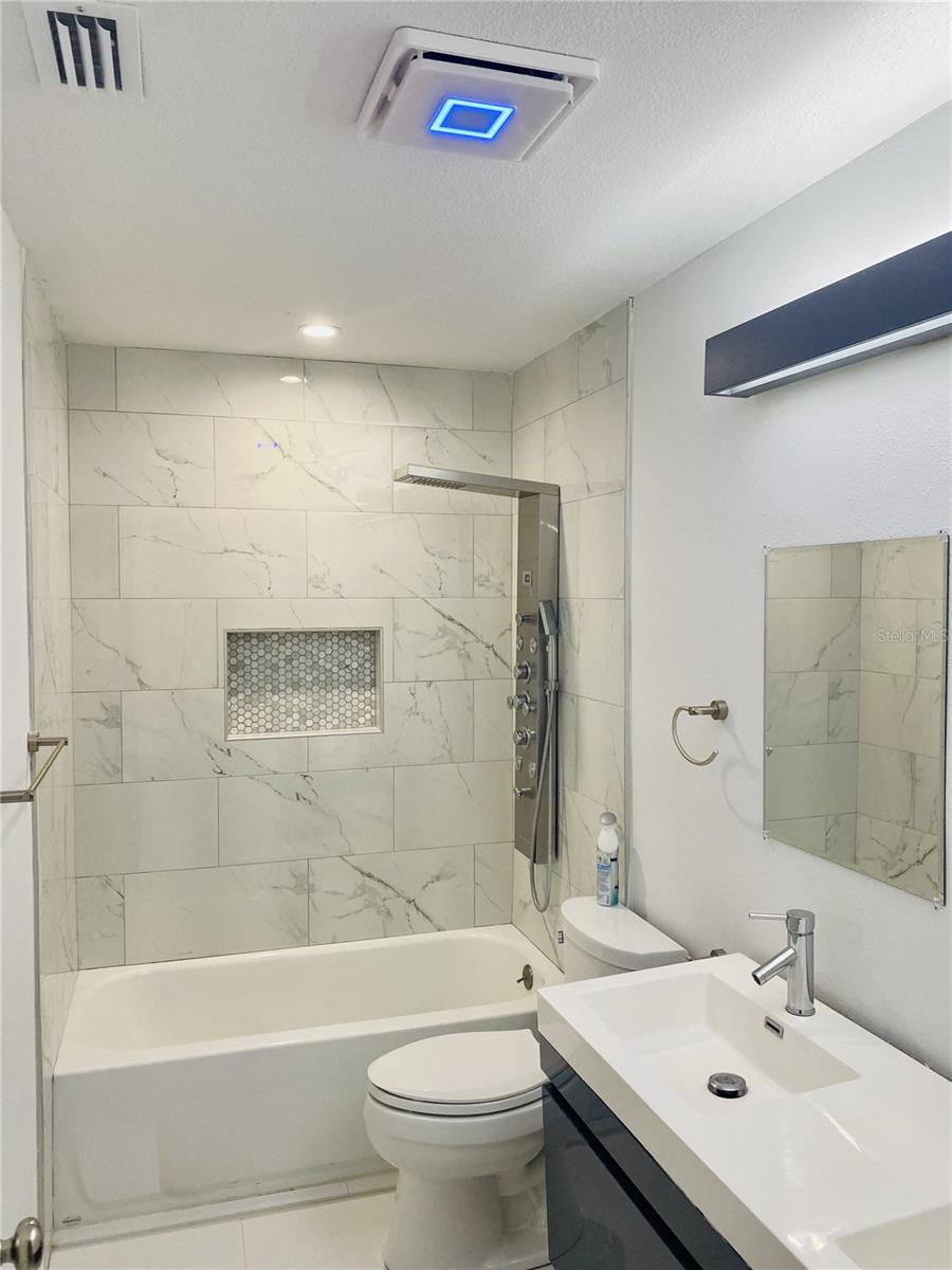 Image 11 of 13 For 608 Overhill Drive