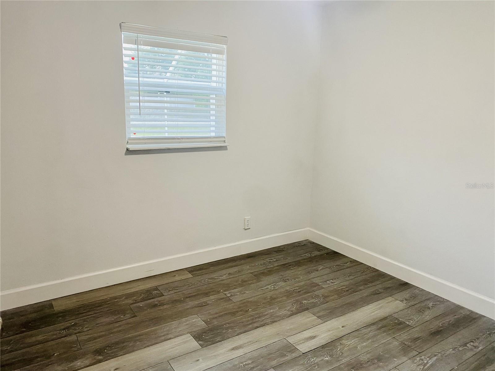 Image 8 of 13 For 608 Overhill Drive