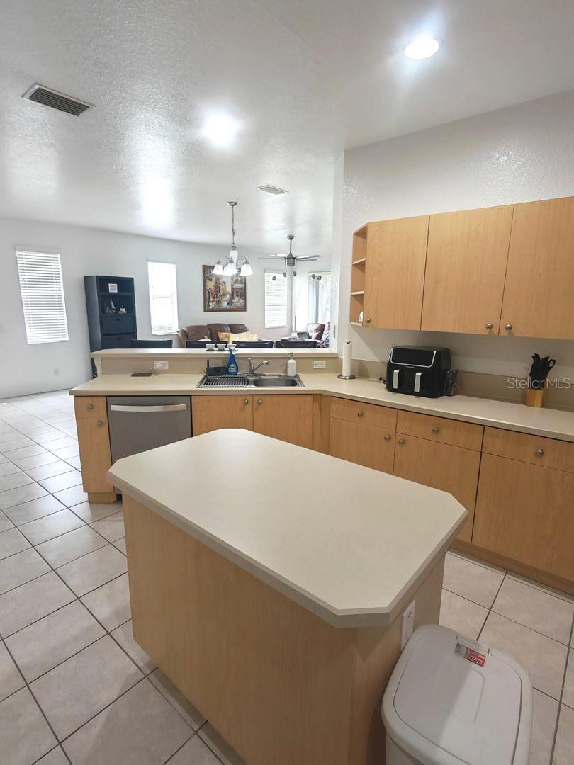 Image 6 of 22 For 11447 Captiva Kay Drive
