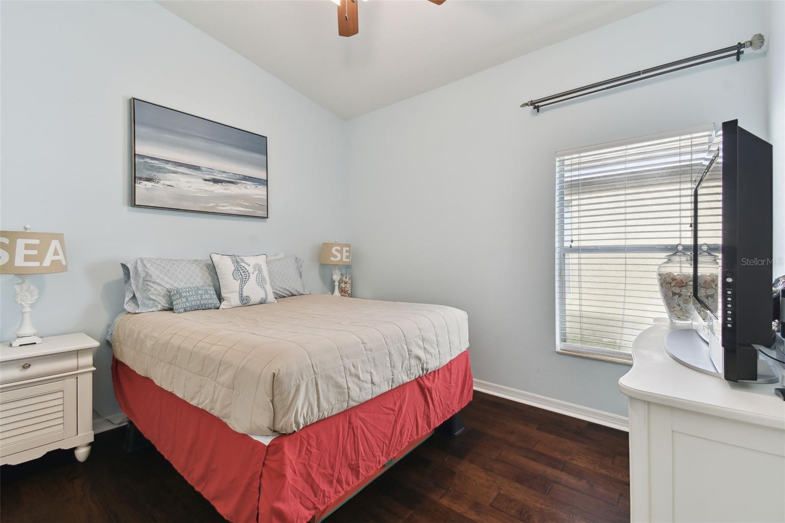 Image 42 of 100 For 6843 Boulder Run Loop