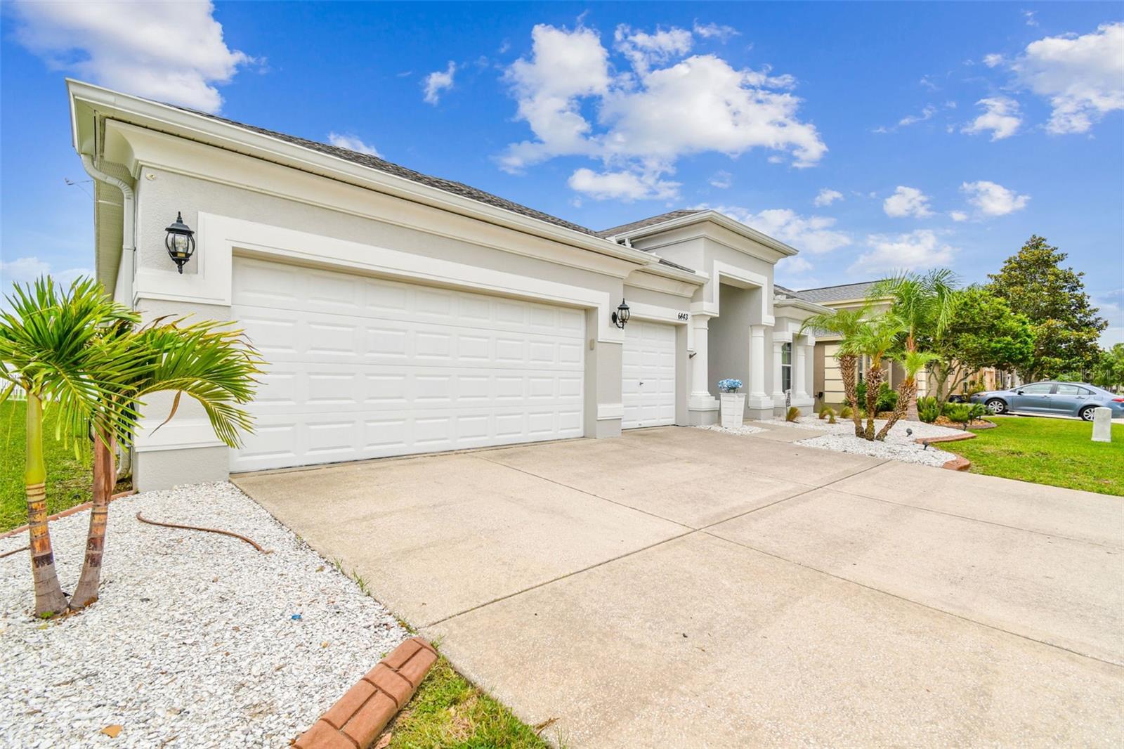 Image 8 of 100 For 6843 Boulder Run Loop