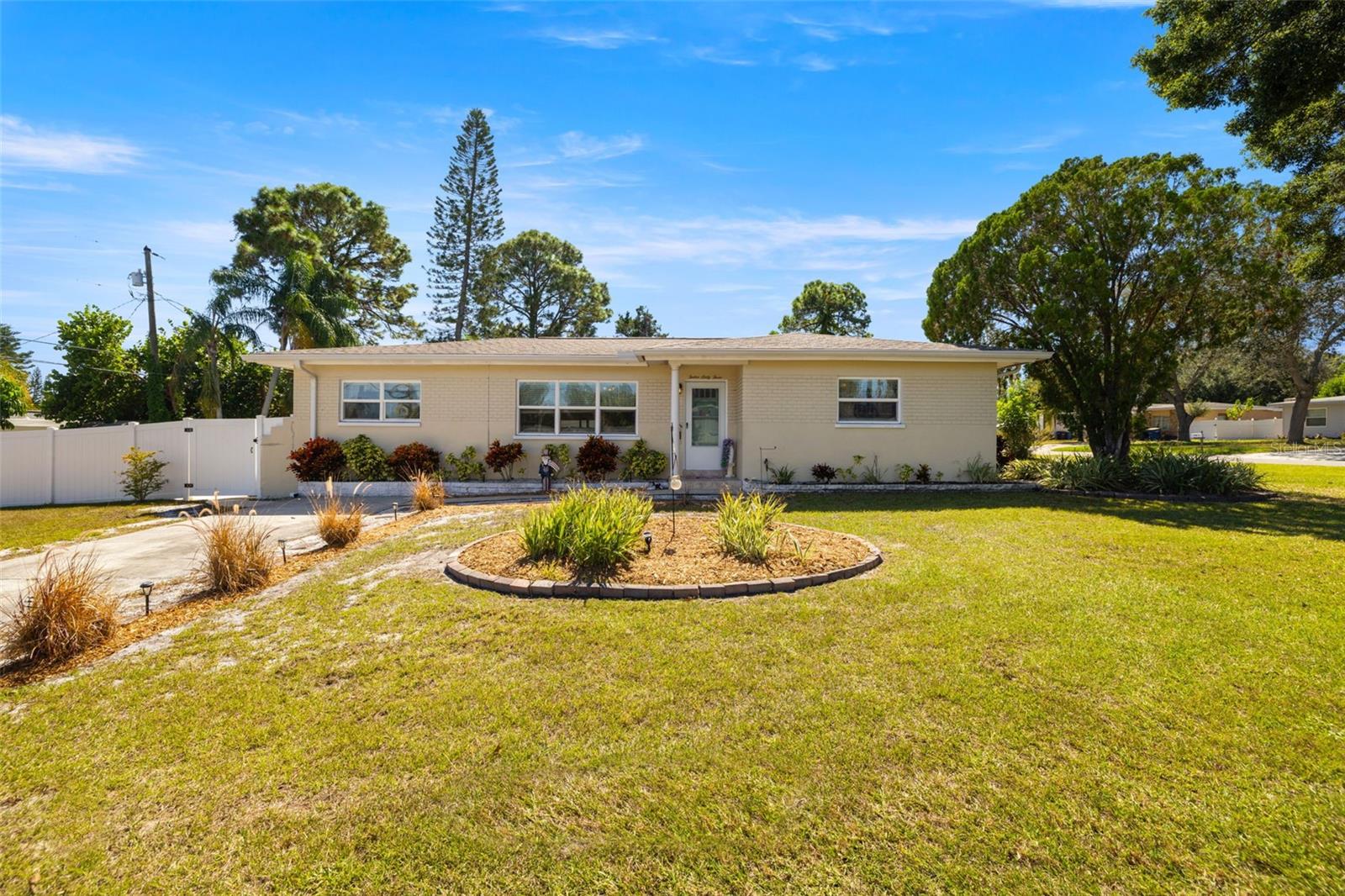 Details for 1263 Bellevue Boulevard, CLEARWATER, FL 33756
