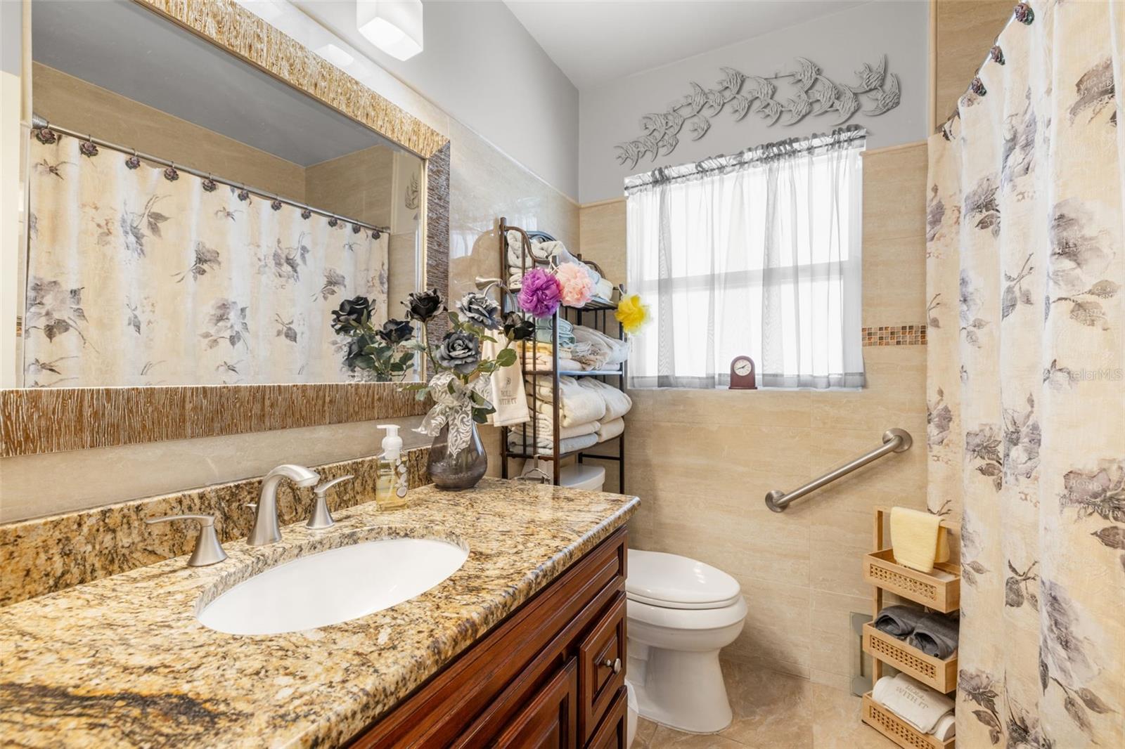 Image 14 of 39 For 1263 Bellevue Boulevard