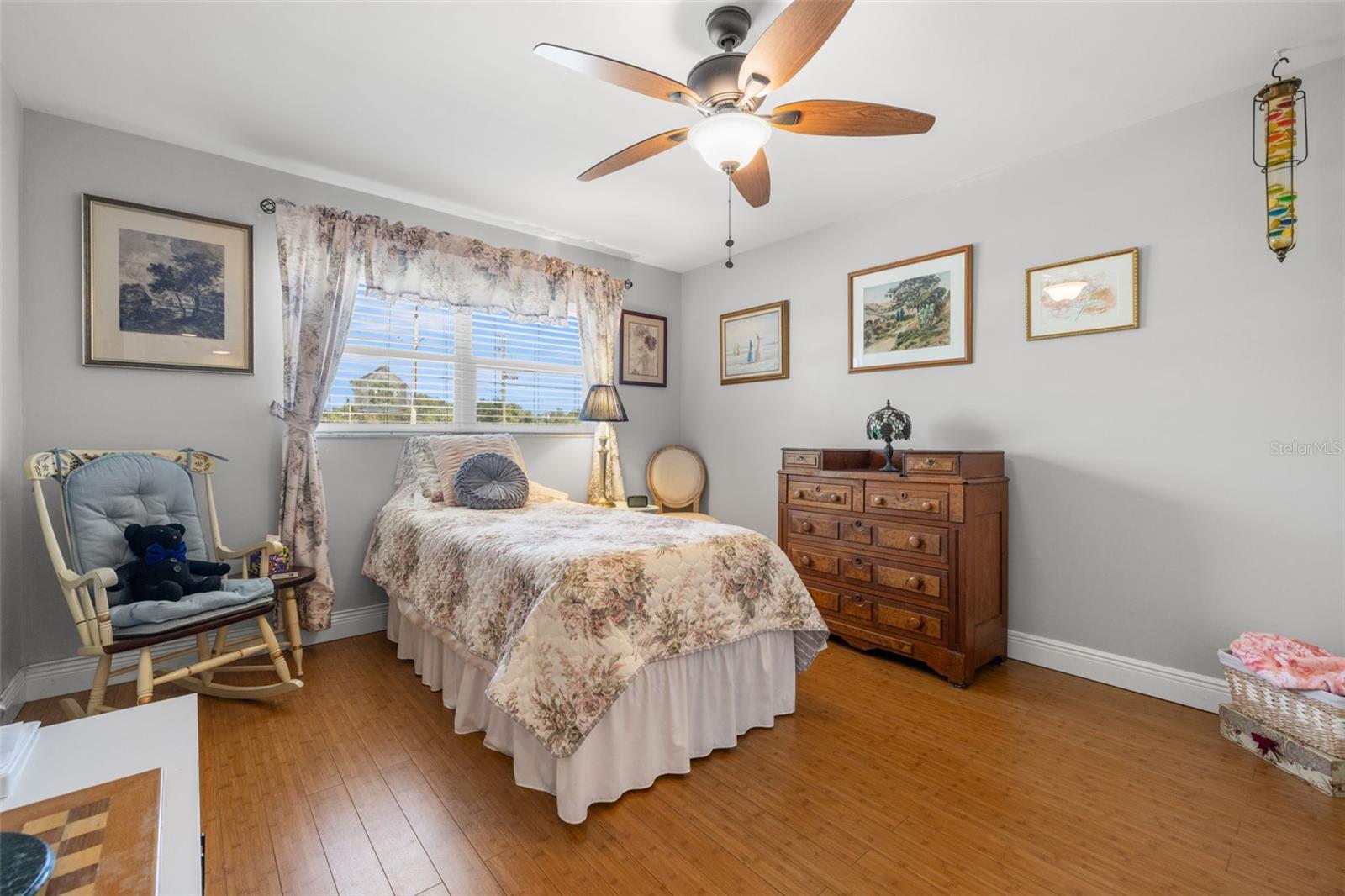 Image 15 of 39 For 1263 Bellevue Boulevard