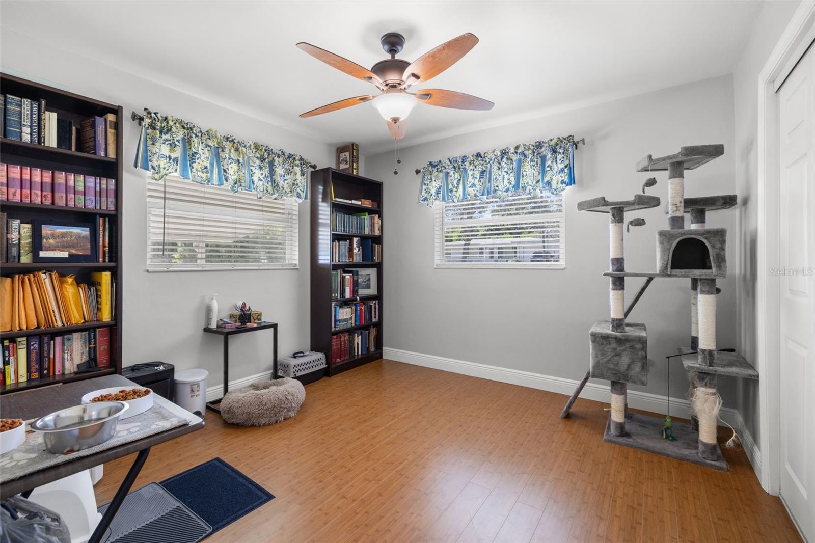 Image 18 of 39 For 1263 Bellevue Boulevard