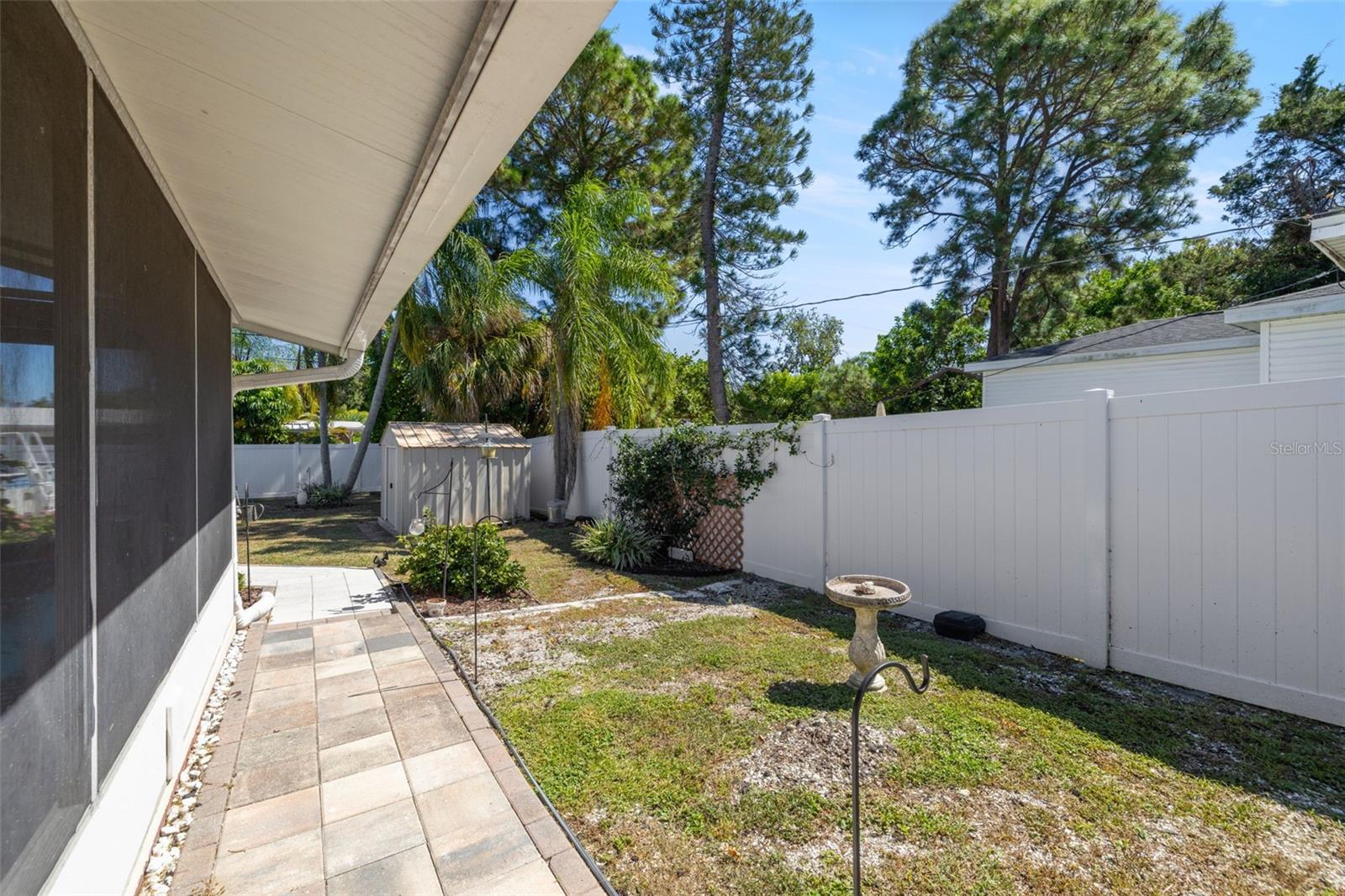 Image 22 of 39 For 1263 Bellevue Boulevard