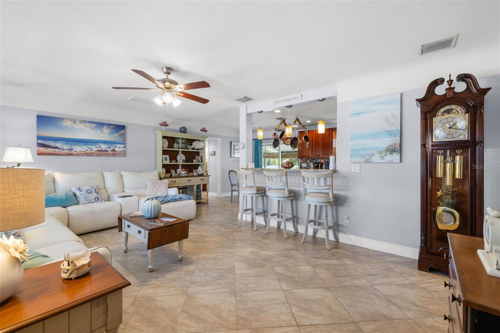 Image 5 of 39 For 1263 Bellevue Boulevard