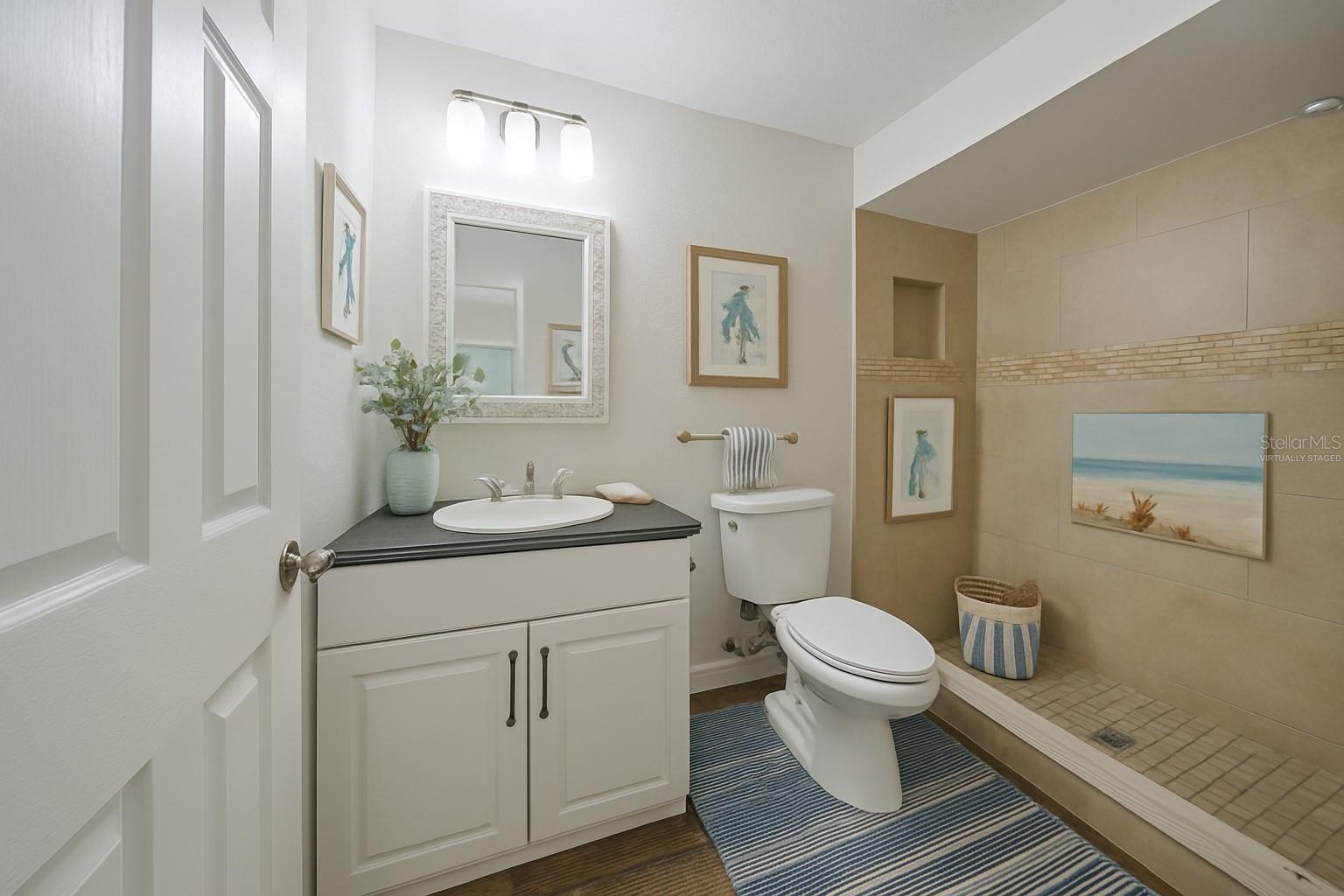 Image 20 of 34 For 10900 Livingston Drive