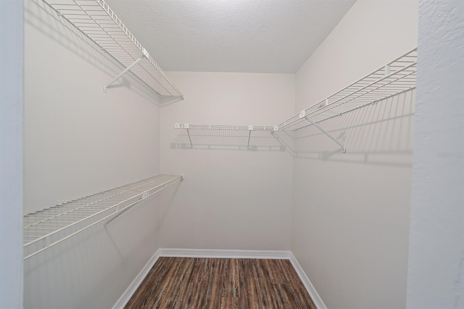 Image 21 of 34 For 10900 Livingston Drive