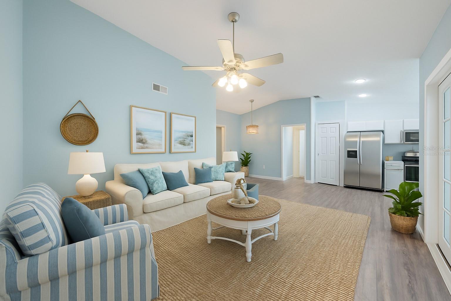 Image 5 of 34 For 10900 Livingston Drive