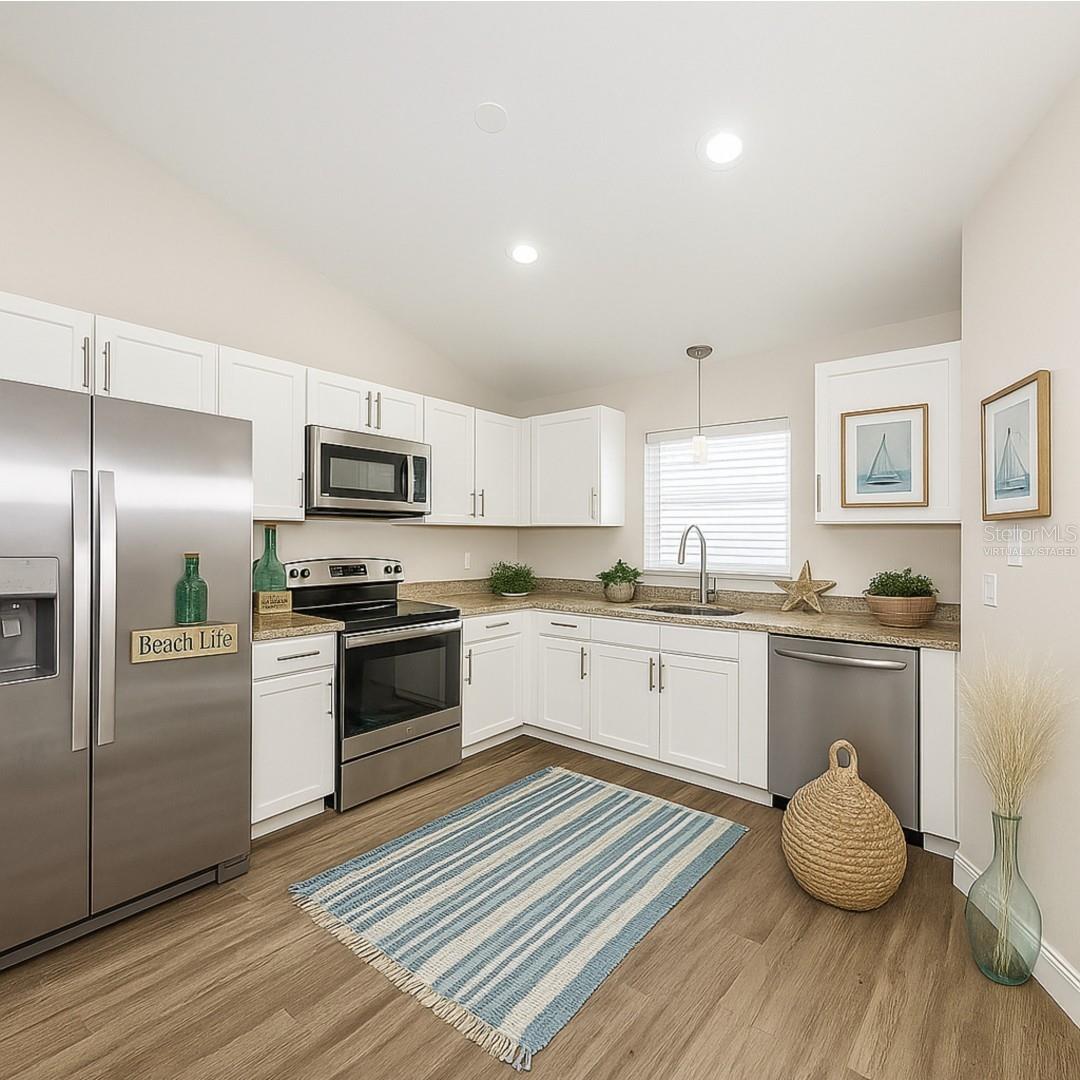 Image 7 of 34 For 10900 Livingston Drive