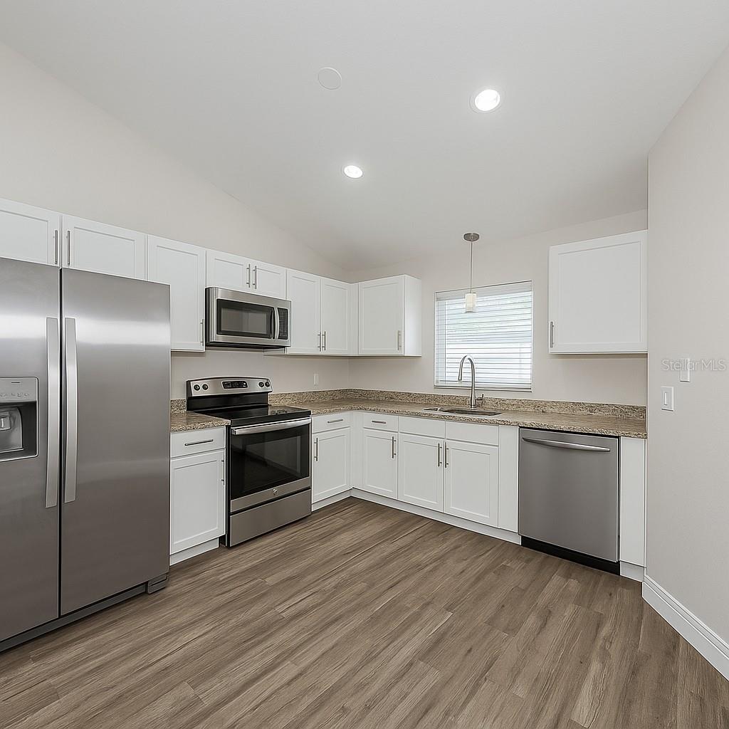 Image 8 of 34 For 10900 Livingston Drive