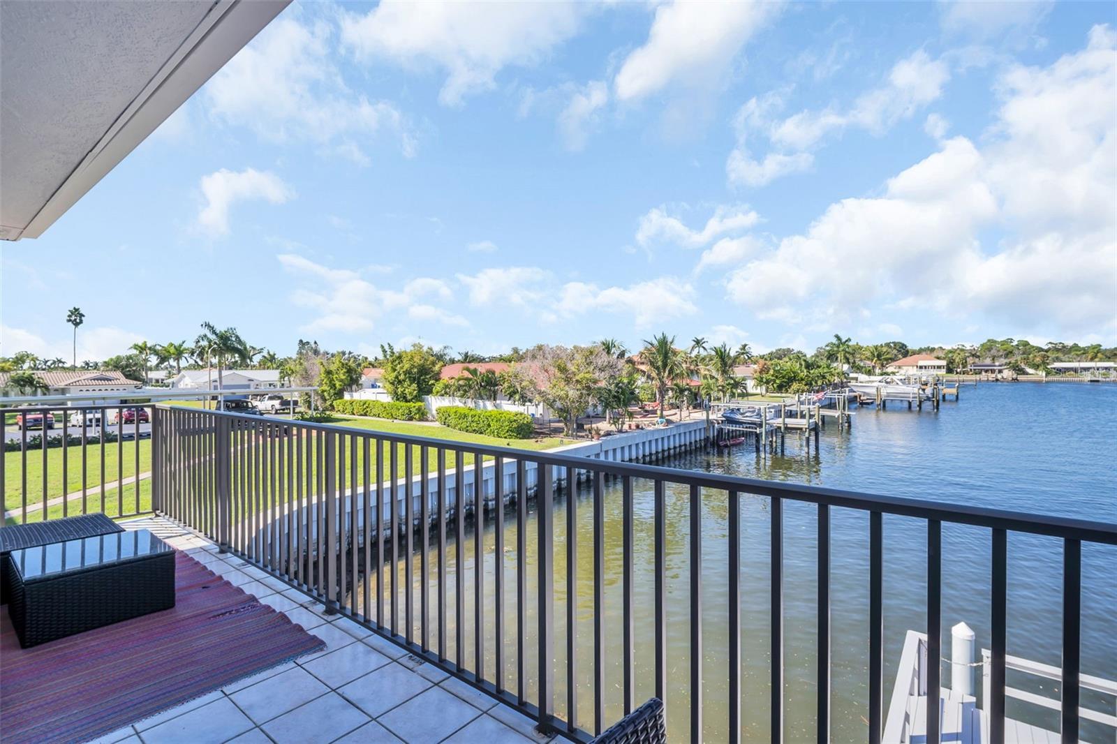 Image 22 of 39 For 3753 46th Avenue S 6