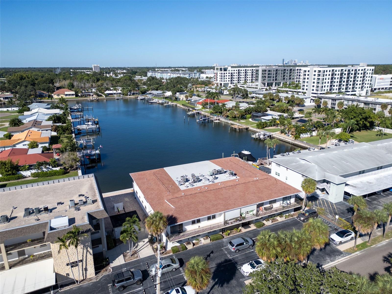 Image 5 of 39 For 3753 46th Avenue S 6