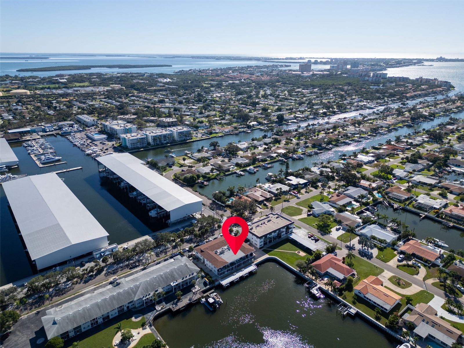 Image 9 of 39 For 3753 46th Avenue S 6