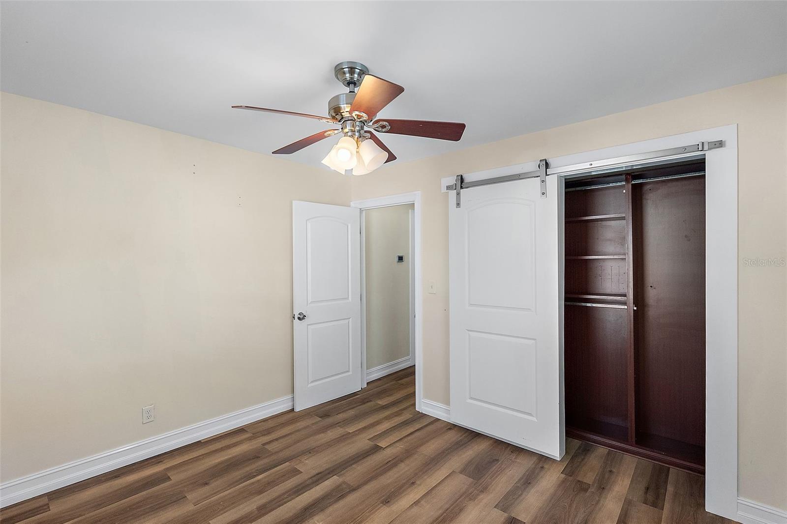 Image 17 of 22 For 3451 33rd Avenue N